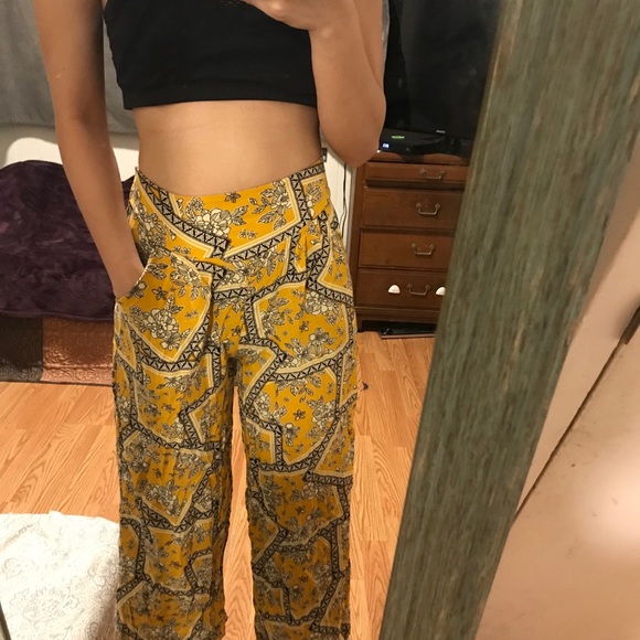 DROP YOUR OFFER!! 🌻🌻 - Picture 3 of 5